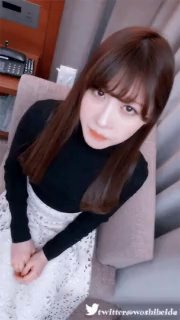 【小马探花】黑色长裙外围妹舌吻调情，一顿摸搞得妹纸好热，拉着手翘起屁股后入，操的妹纸啊啊直叫